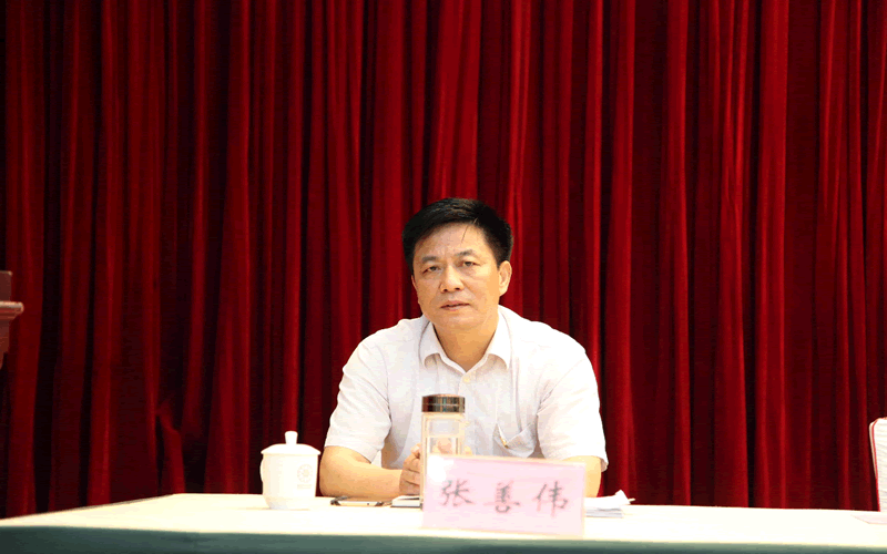 河南省人大副主任、信阳市委书记乔新江出席&ldquo;全国科技工作者日&rdquo;庆祝大会
