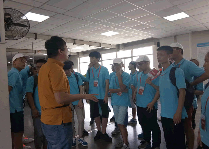 一周南航科学营  一生航空报国情